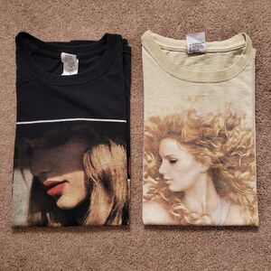 Lot Of 2 Taylor Swift Concert T-Shirts Fearless Tour 2009 Red Tour 2013 Y2k Sz S